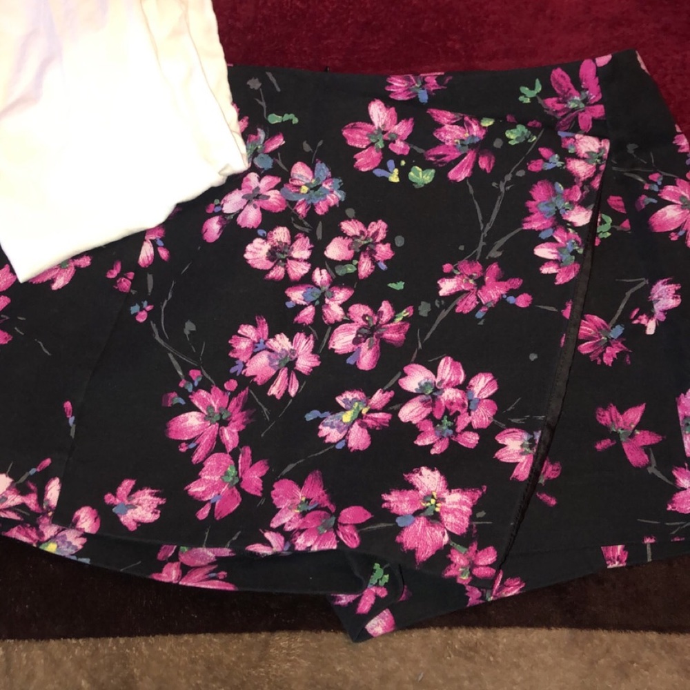 Express shorts/skirt.